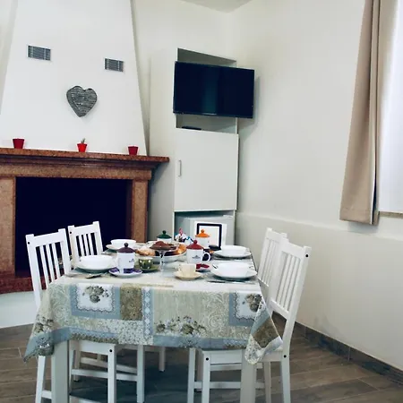La Piccola Corte Bed & Breakfast Polpenazze del Garda